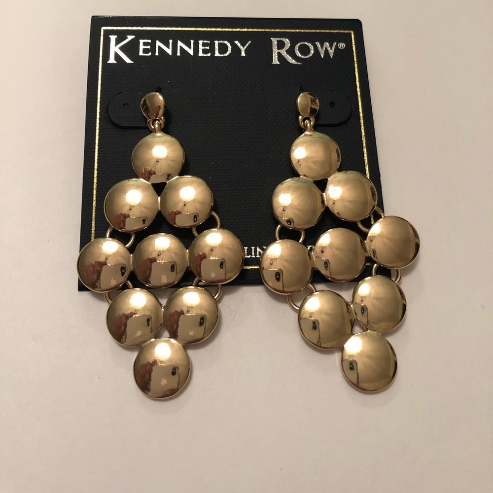 Chandelier earrings